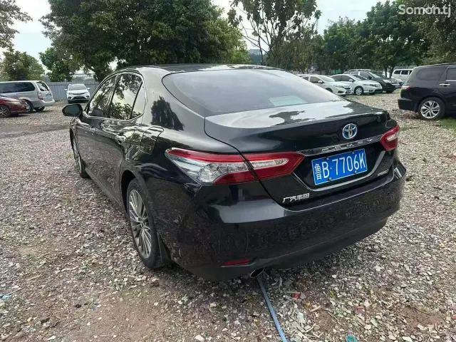 Toyota Camry 2020 · 2.5 AT