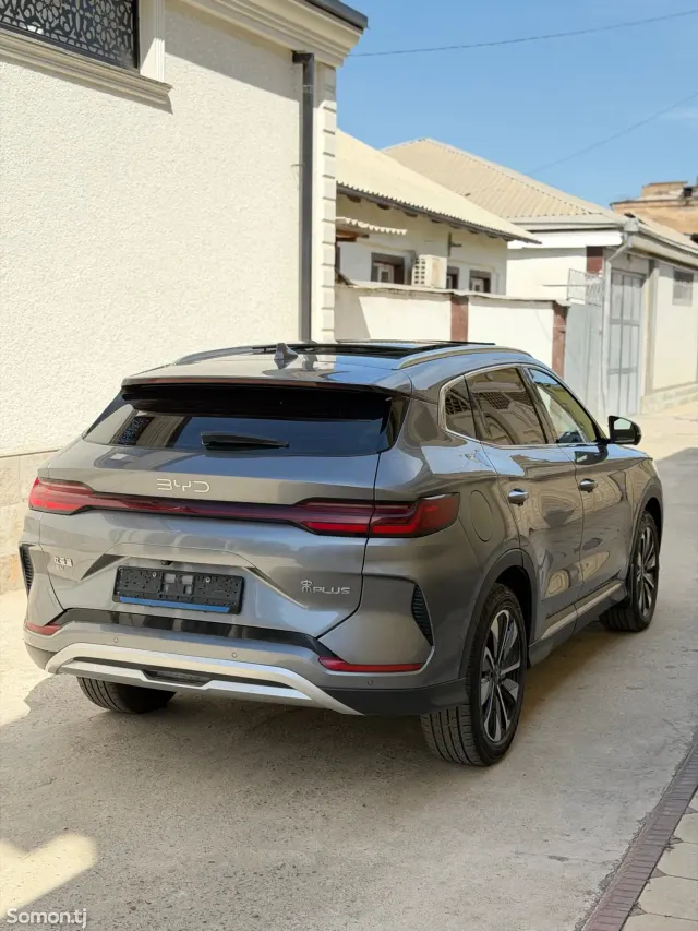 BYD Song Plus 2025 · AT