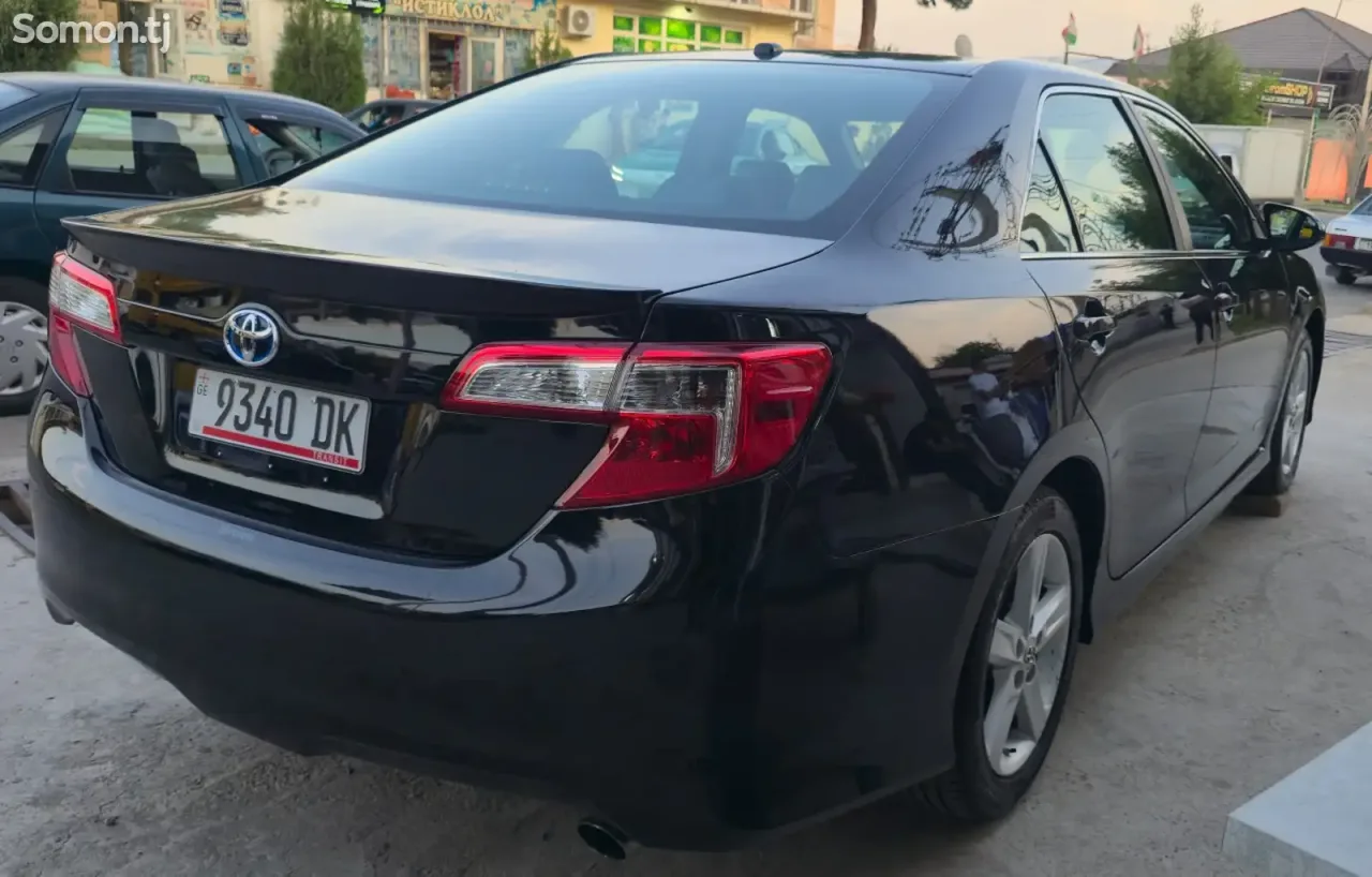 Toyota Camry 2014 · 2.5 AT