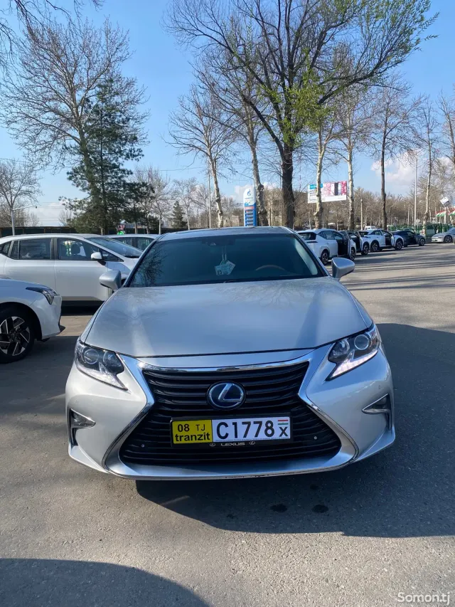 Lexus ES series 2015 · 3.0 AT