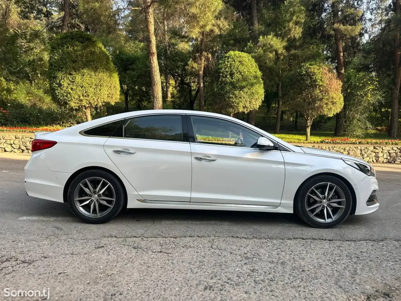 Hyundai Sonata 2015 · 2.0 AT