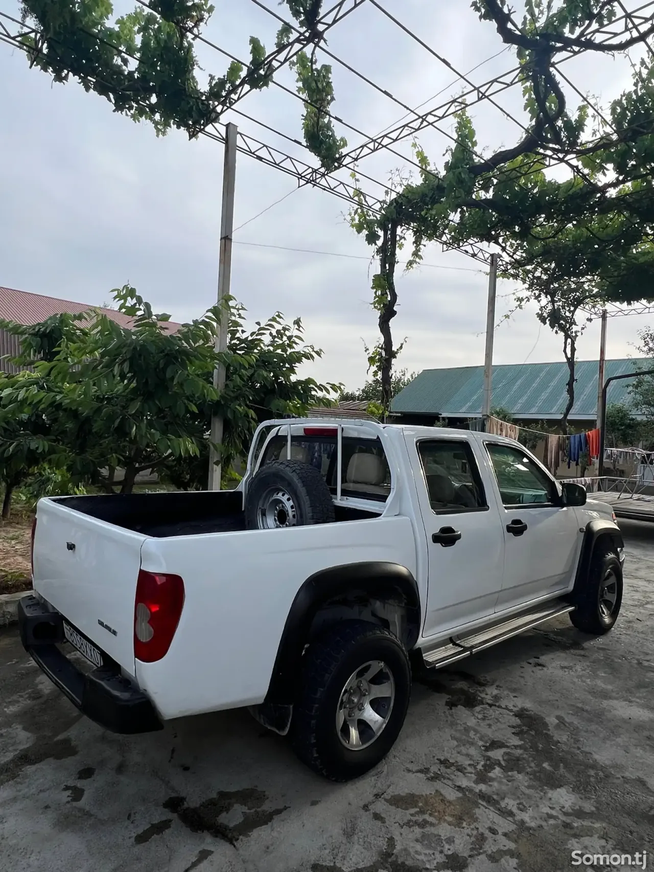 Chevrolet Colorado 2008 · 2.4 MT