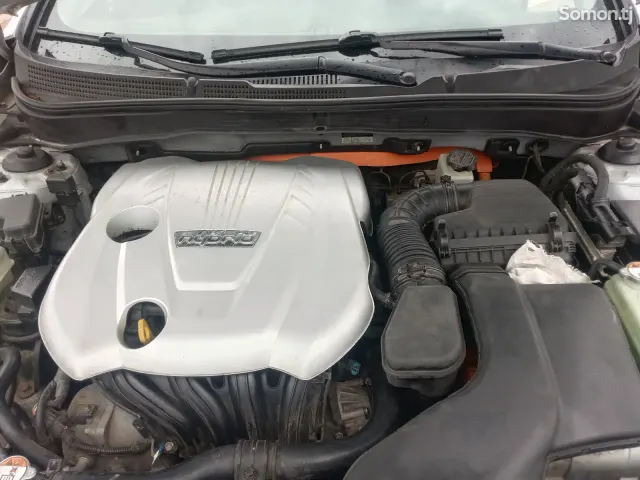 Hyundai Sonata 2012 · 2.0 AT
