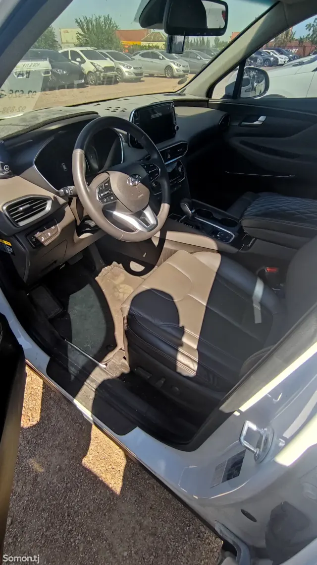 Hyundai Santa Fe 2018 · 2.0 AT