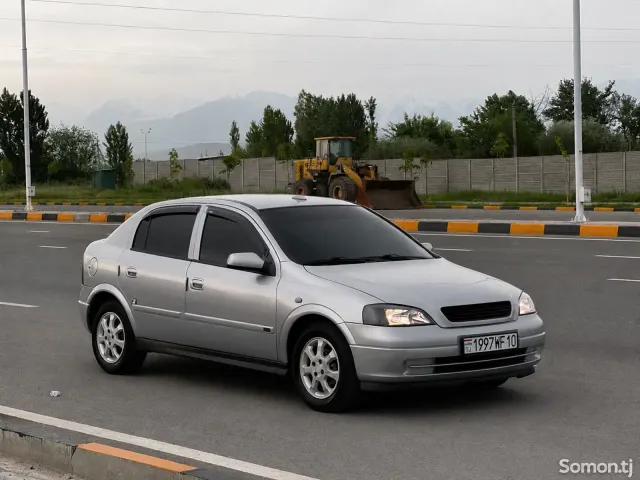 Opel Astra G 2000 · 1.6 MT