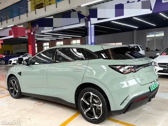 BYD Seal 2025 · AT