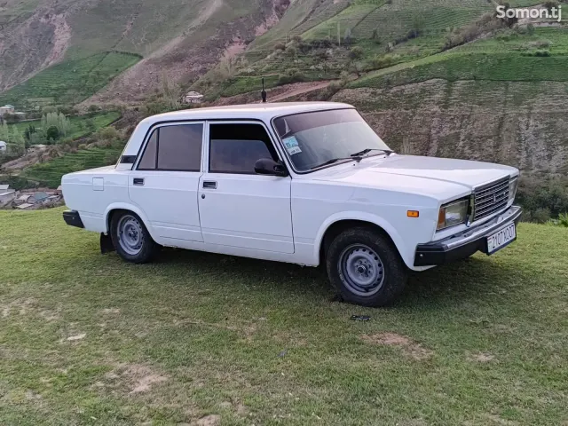 Lada (ВАЗ) 2107 2005 · 0.6 MT