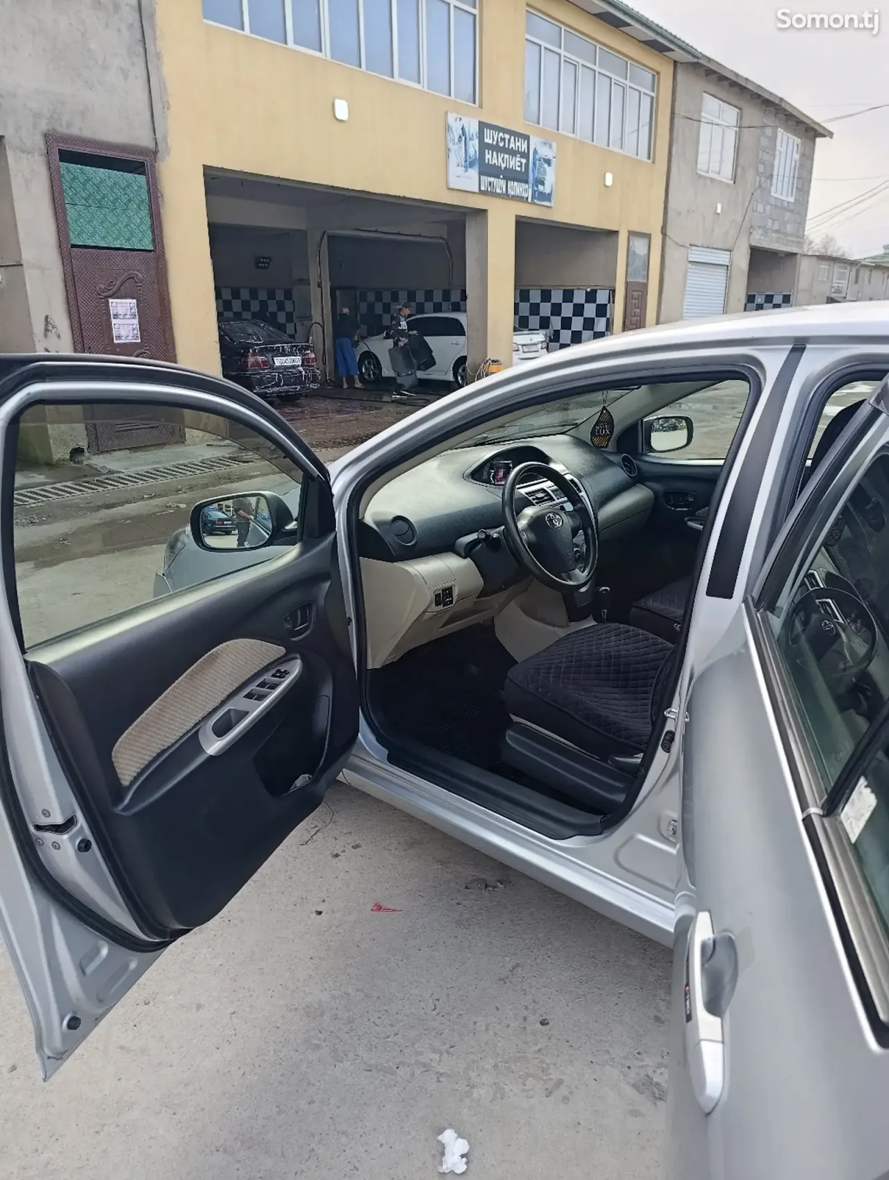 Toyota Belta 2006 · 1.3 AT