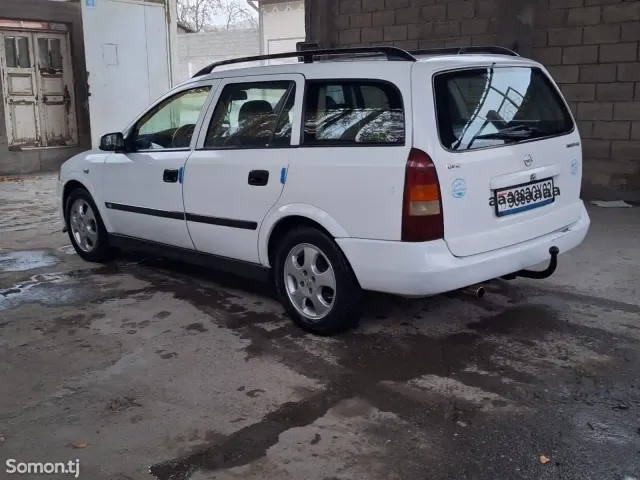 Opel Astra G 1999 · 1.6 MT