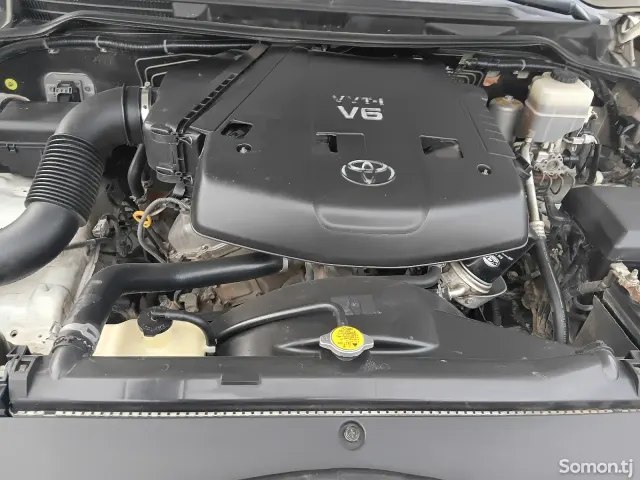 Toyota Land Cruiser 2011 · 4.0 AT