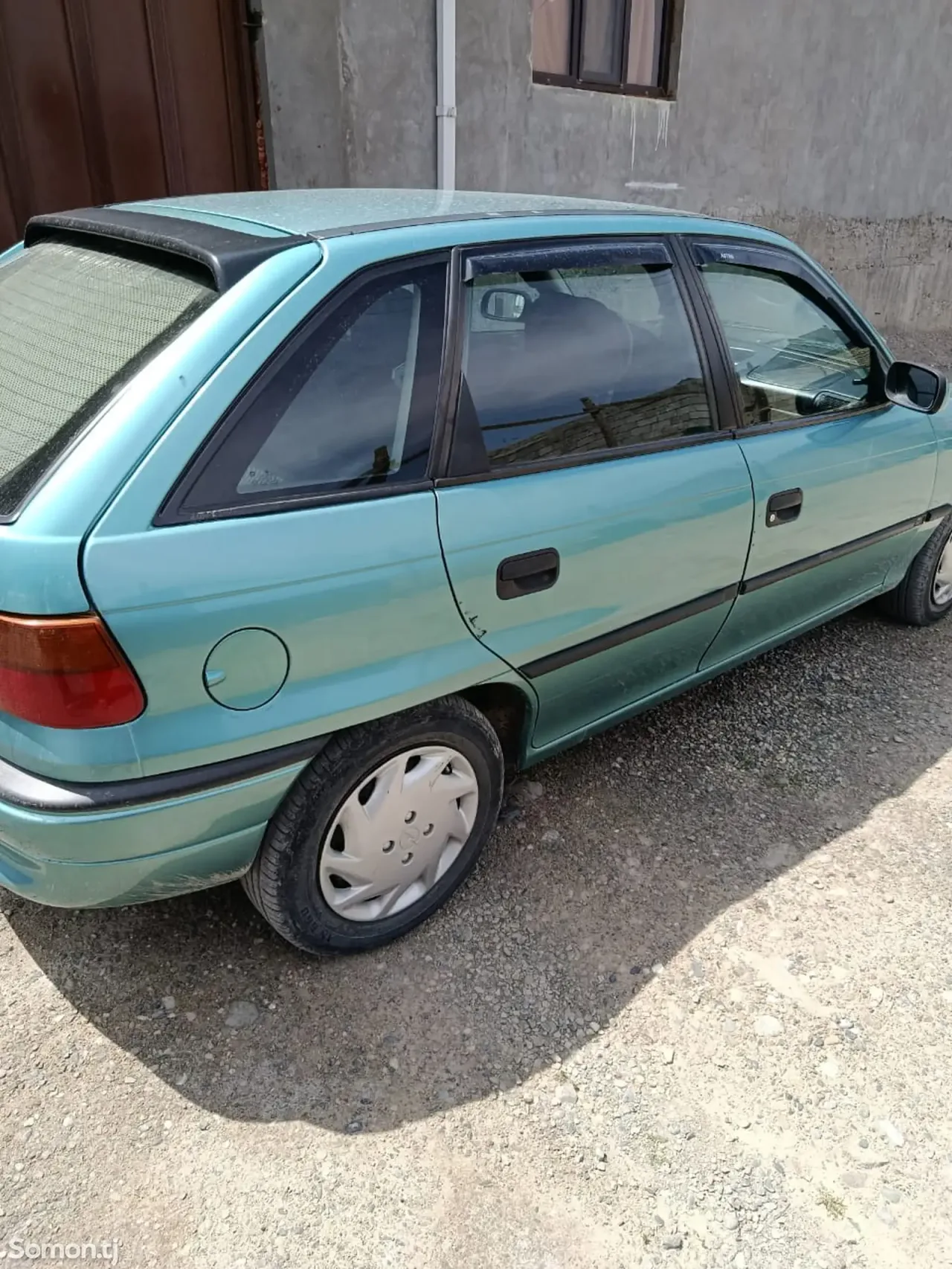 Opel Astra F 1996 · 1.6 MT