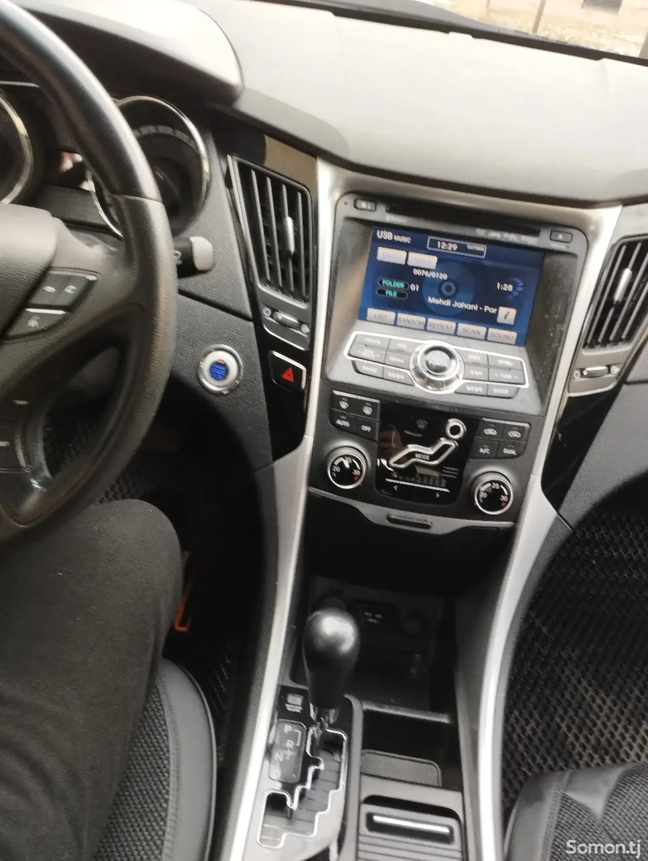 Hyundai Sonata 2010 · 2.0 AT