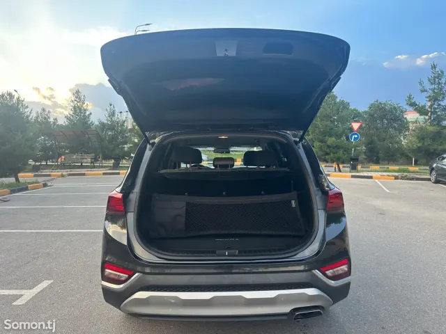 Hyundai Santa Fe 2020 · 2.4 AT