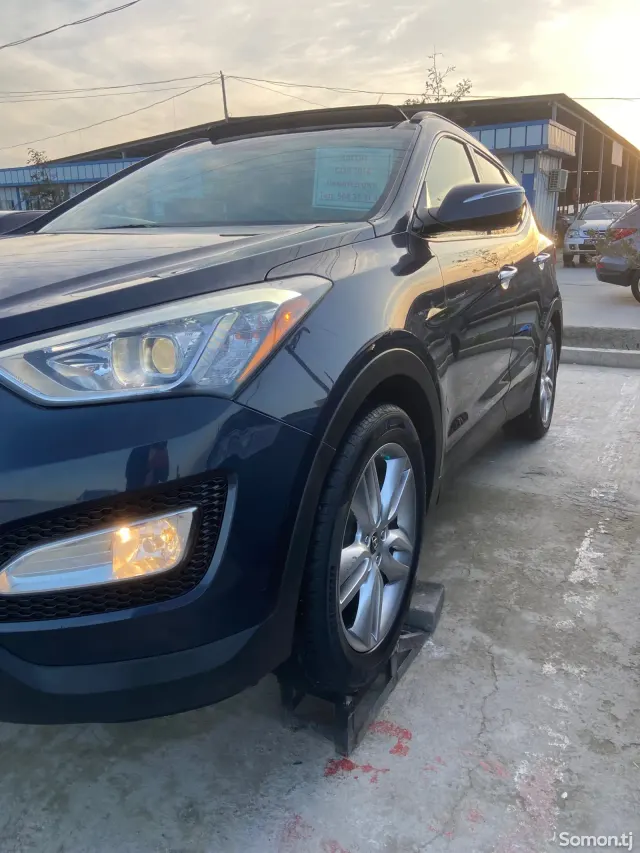 Hyundai Santa Fe 2015 · 2.0 AT
