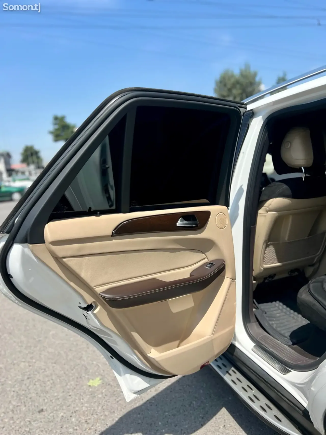 Mercedes-Benz GLE class 2017 · 3.5 AT