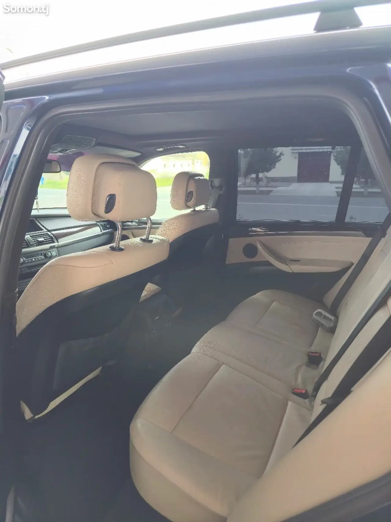 BMW X5 2011 · 3.5 AT