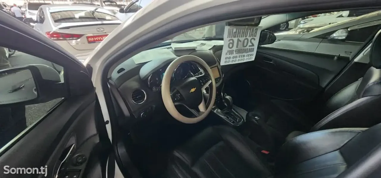 Chevrolet Cruze 2015 · 1.8 AT