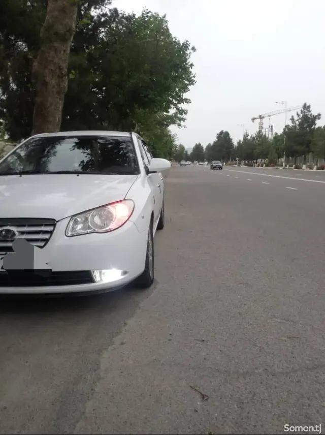 Hyundai Avante 2008 · 1.6 AT