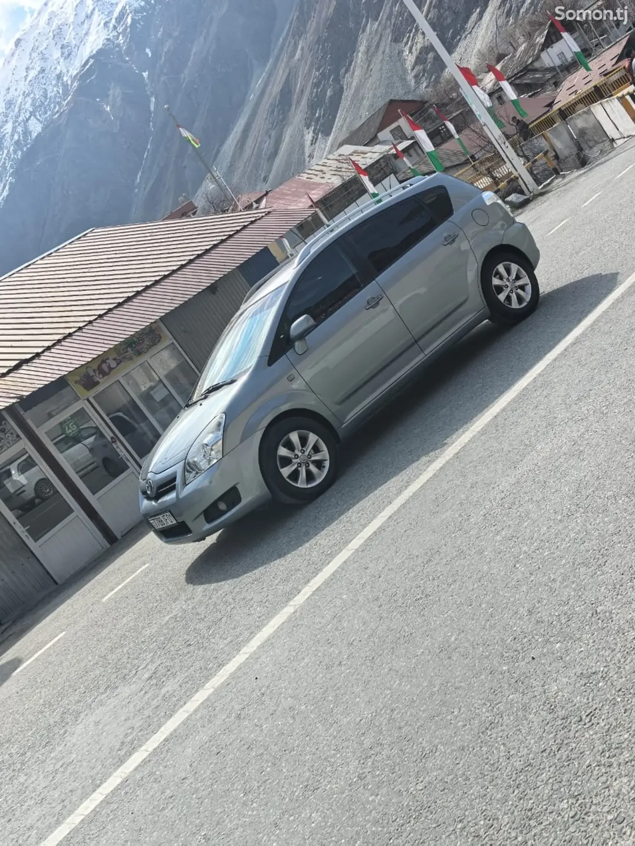 Toyota Verso 2009 · 1.8 MT