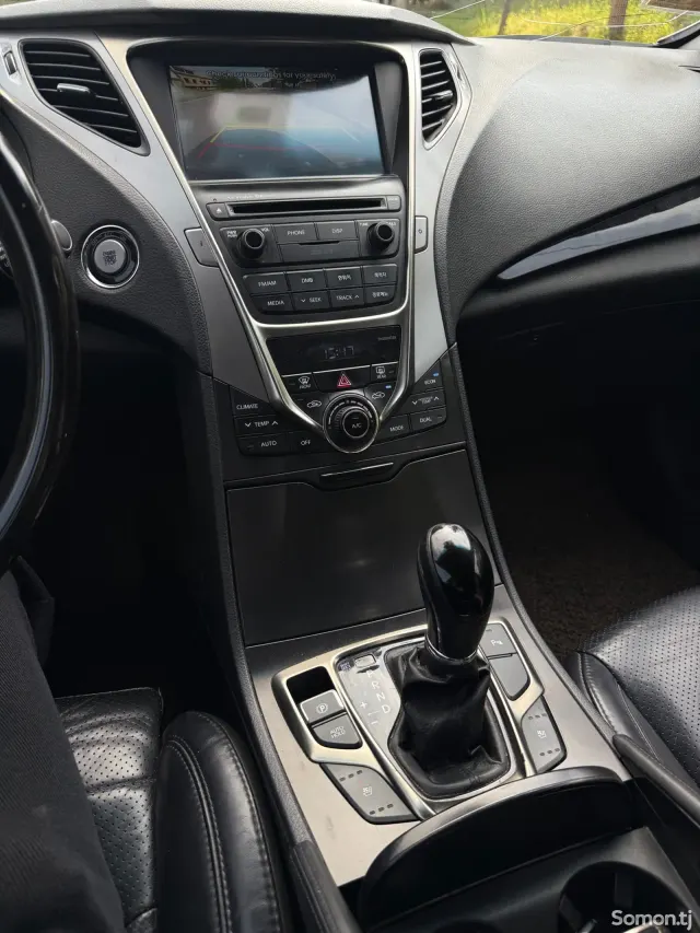 Hyundai Grandeur 2014 · 2.4 AT