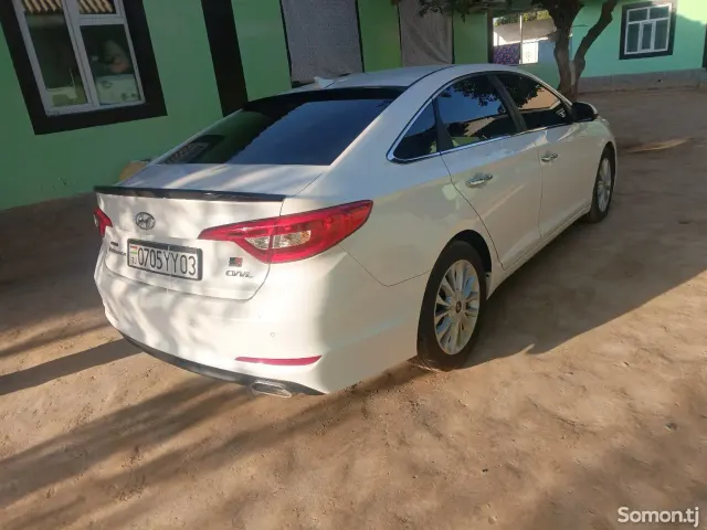 Hyundai Sonata 2014 · 2.0 AT