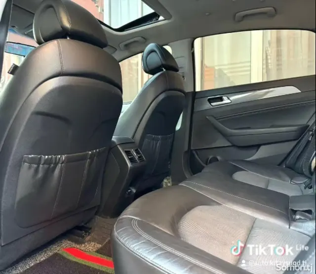 Hyundai Sonata 2015 · 1.6 AT