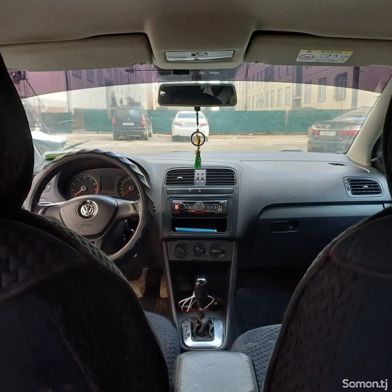 Volkswagen Polo 2016 · 1.6 AT