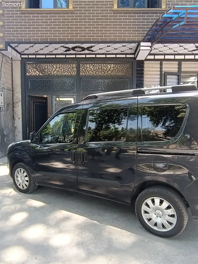 Opel Combo 2014 · 1.6 MT