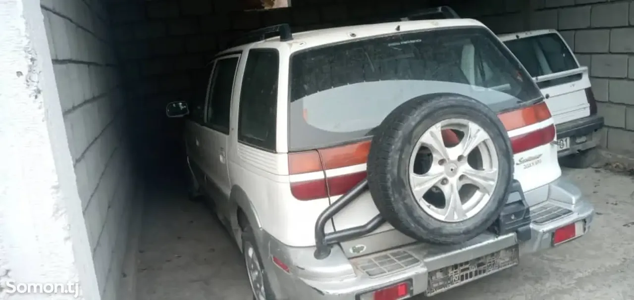 Hyundai Santamo 1996 · 1.8 MT
