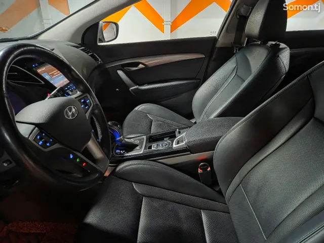 Hyundai i40 2015 · 1.7 AT