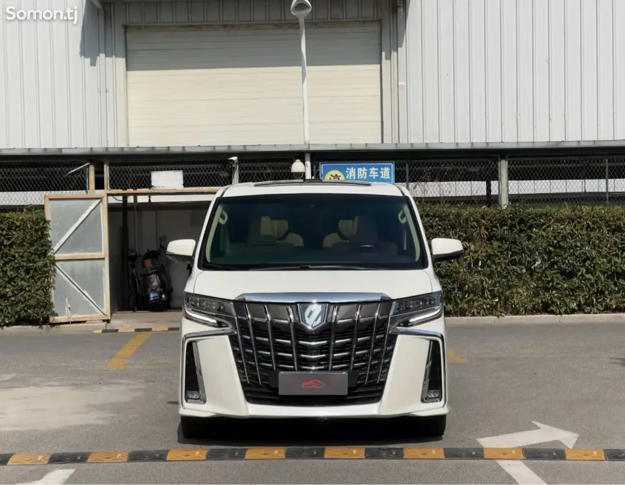 Toyota Alphard 2023 · 2.5 AT
