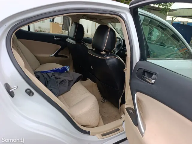 Lexus IS series 2007 · 2.5 AT