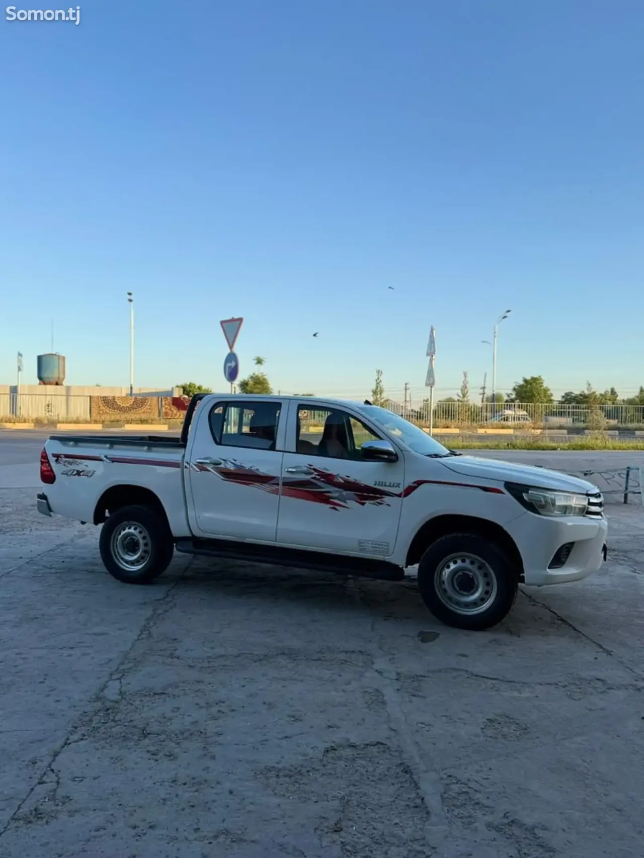 Toyota Hilux 2018 · 2.7 MT