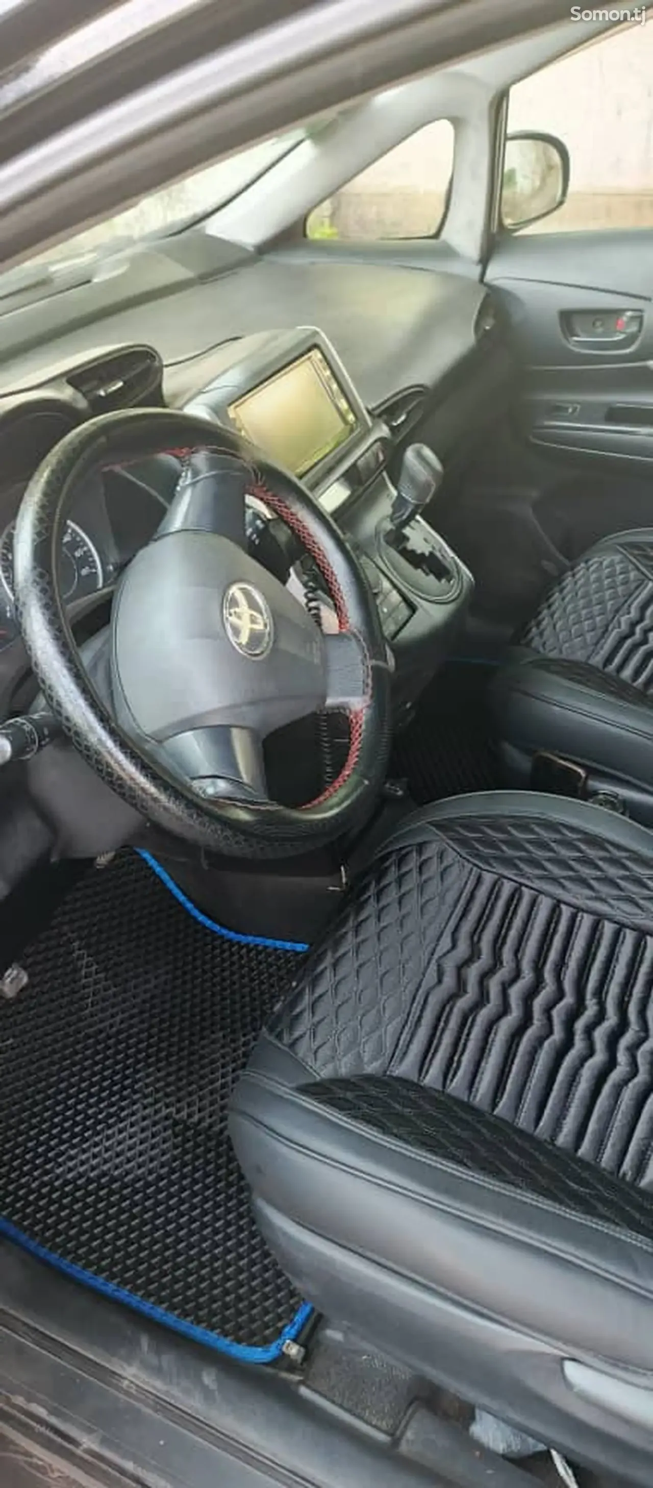 Toyota Wish 2011 · 1.8 AT