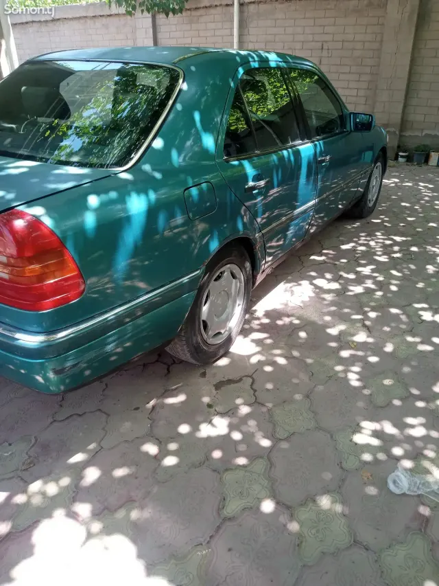 Mercedes-Benz C class 1996 · 2.0 MT