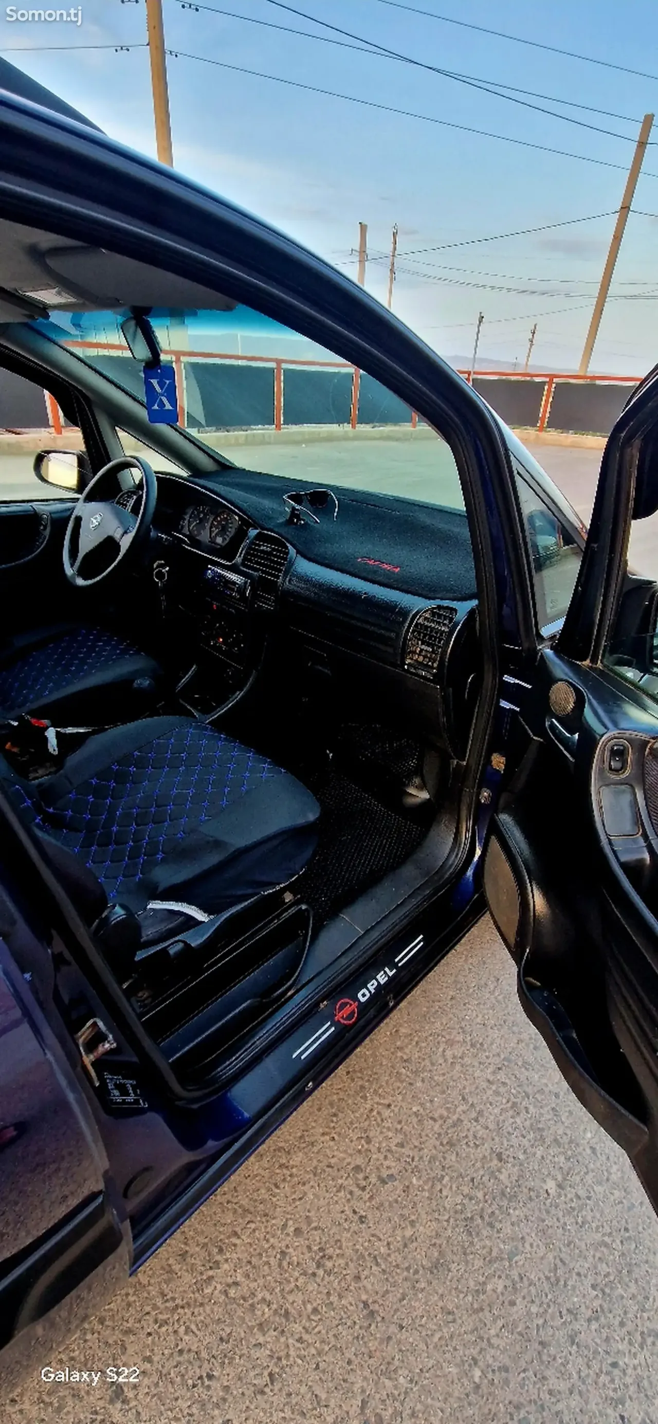 Opel Zafira 2000 · 1.6 MT