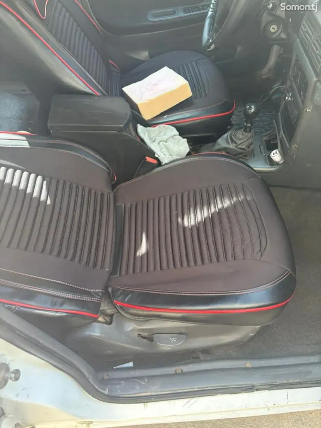 Daewoo Nexia 1996 · 1.6 MT