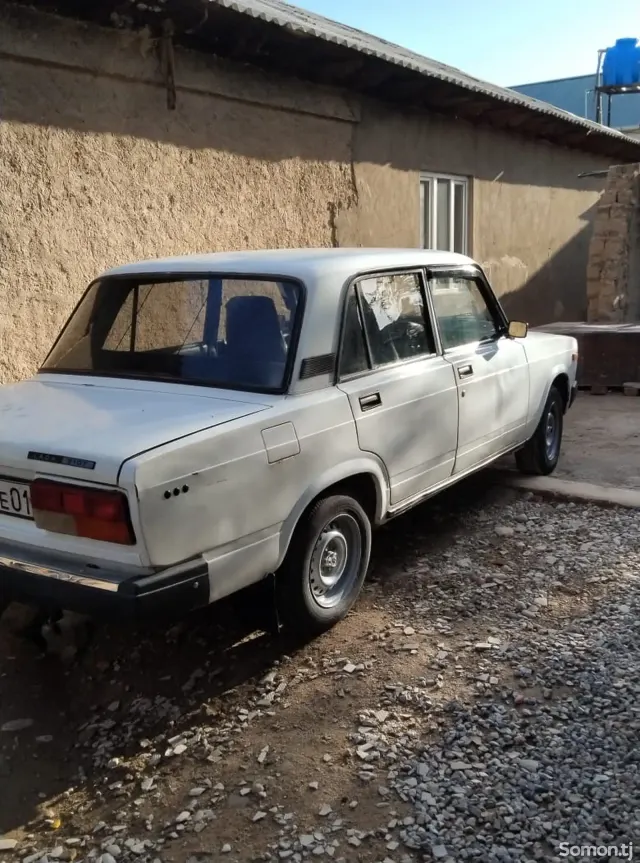 Lada (ВАЗ) 2107 1999 · 0.4 MT