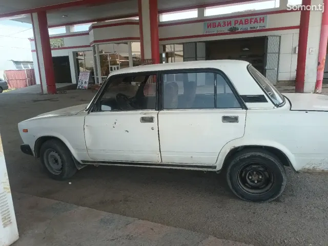 Lada (ВАЗ) 2107 1985 · 3.0 MT
