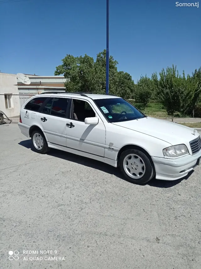 Mercedes-Benz C class 2000 · 2.4 AT