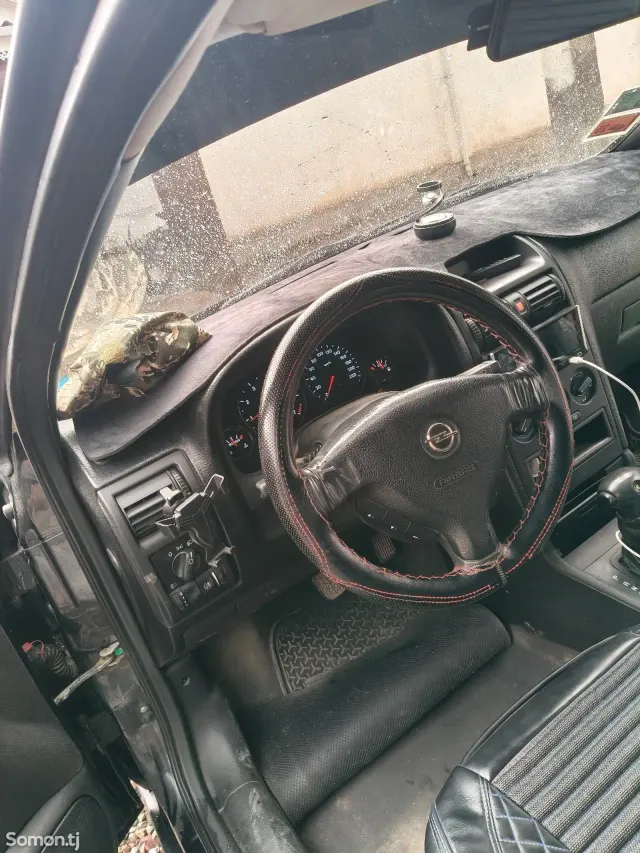 Opel Astra G 2000 · 1.6 AT
