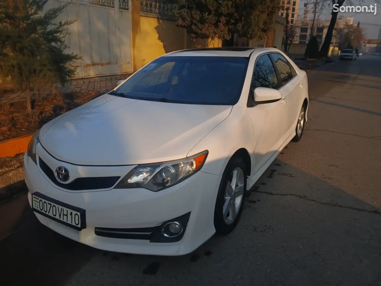 Toyota Camry 2014 · 2.5 AT