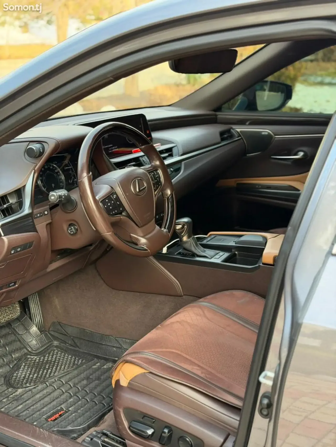 Lexus ES series 2020 · 3.0 AT
