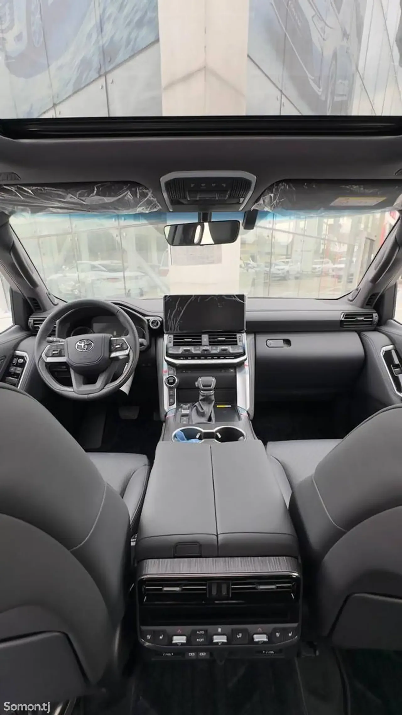 Toyota Land Cruiser 2025 · 3.5 AT