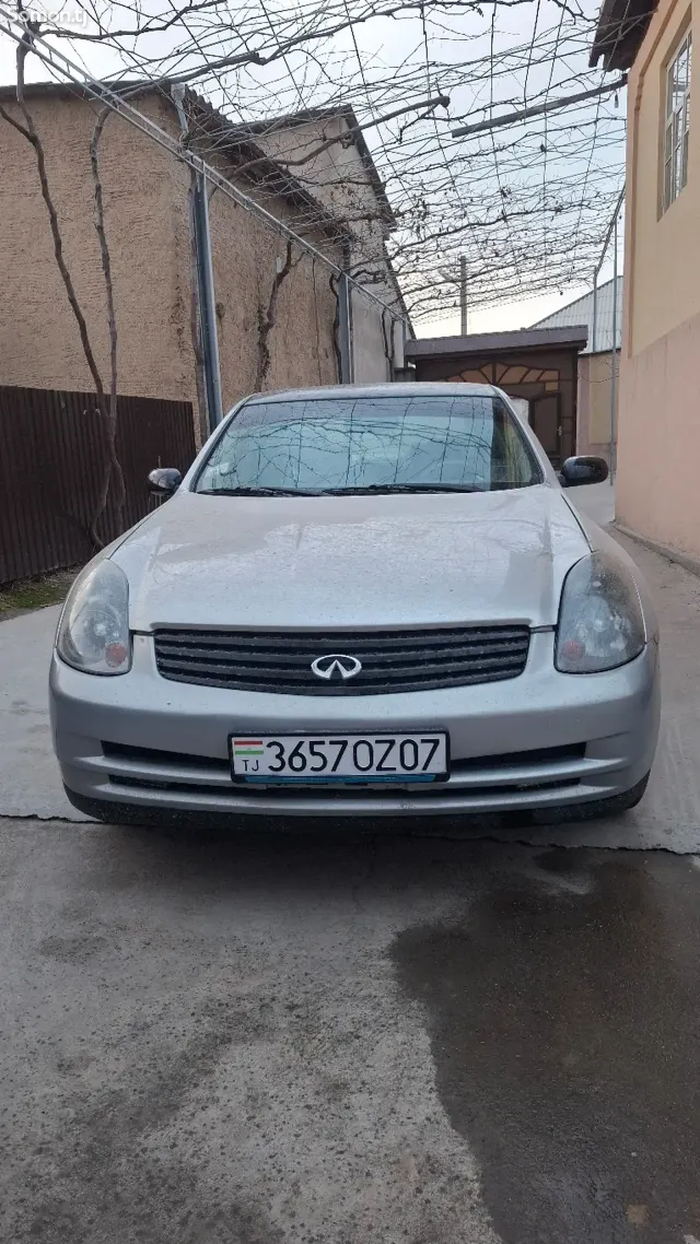 Infiniti G series 2004 · 3.5 AT