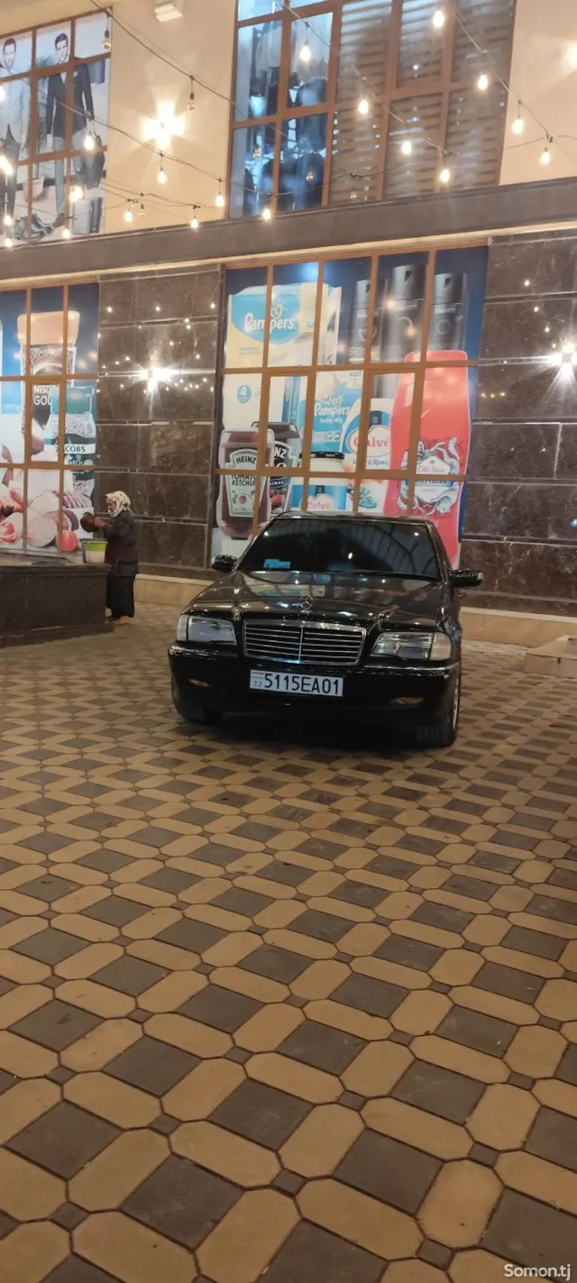 Mercedes-Benz CE class 2000 · 2.4 AT