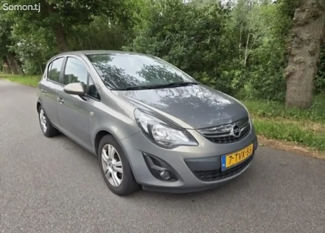Opel Corsa 2014 · 1.3 MT