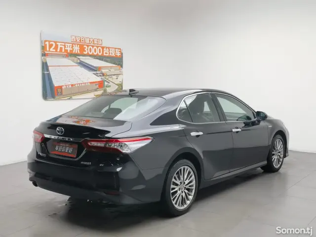 Toyota Camry 2019 · 2.5 AT