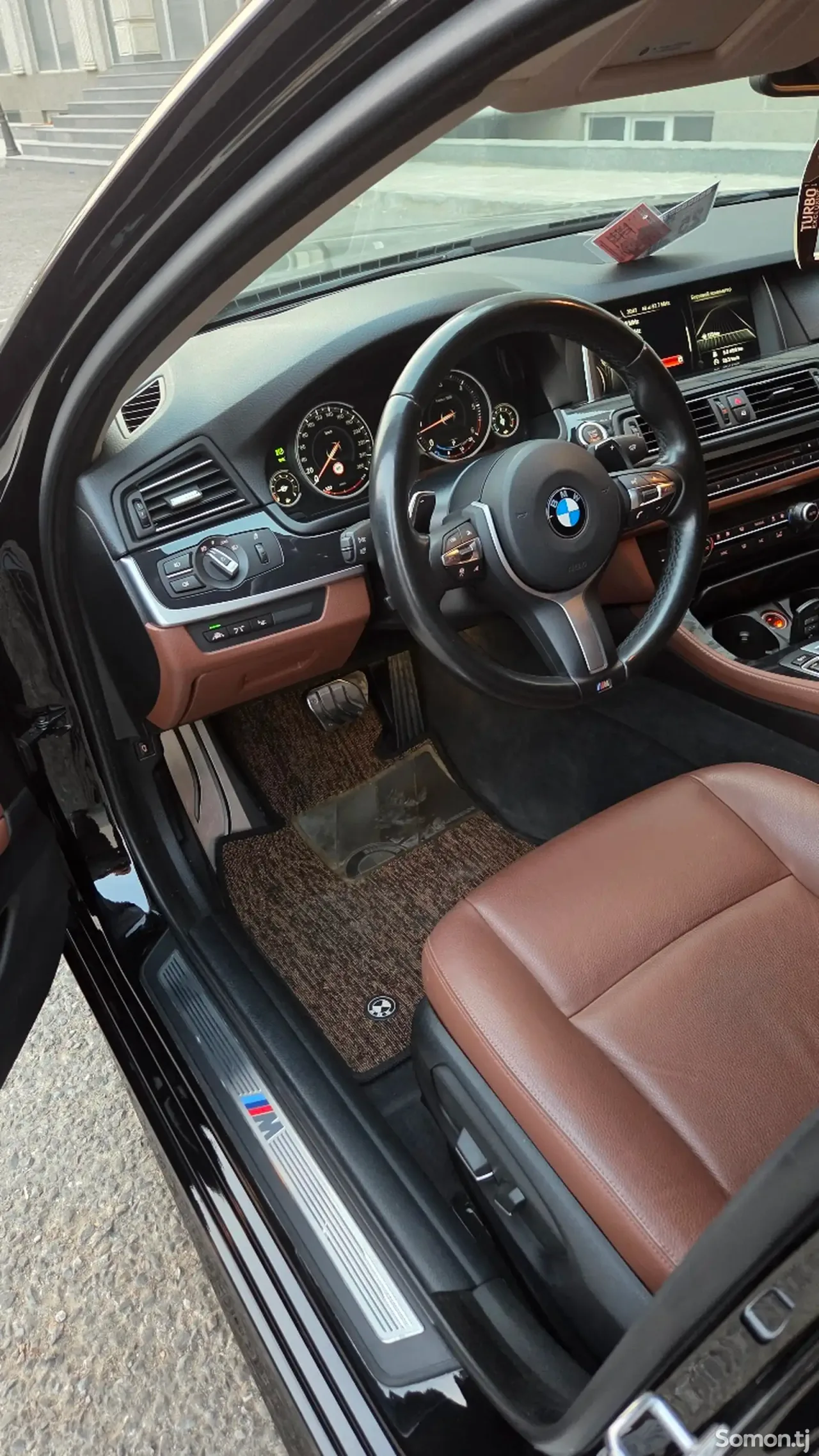 BMW 5 series 2016 · 3.0 AT