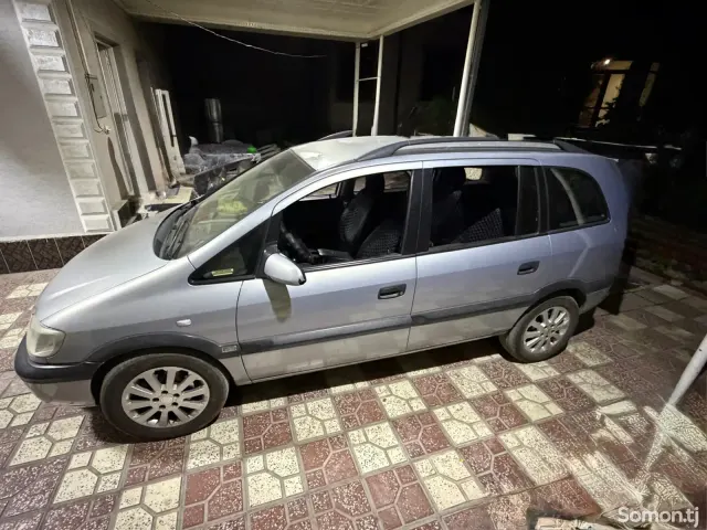 Opel Zafira 2003 · 2.2 AT